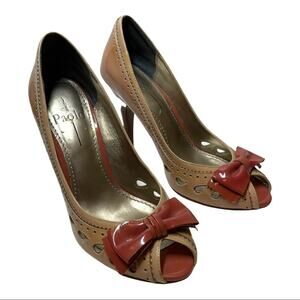 Linea Paolo Patent Leather Bow Peep Toe Tan Heels 6 1/2 6.5